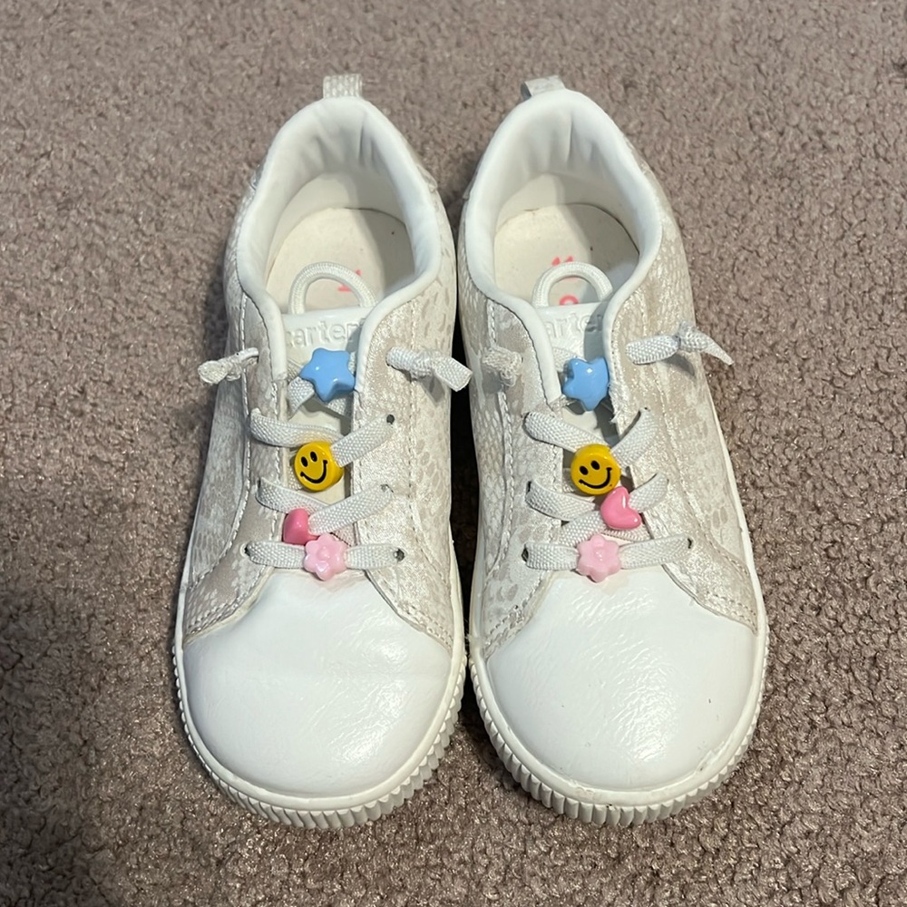 Toddler girl’s size 11 sneakers. Used in great condition.